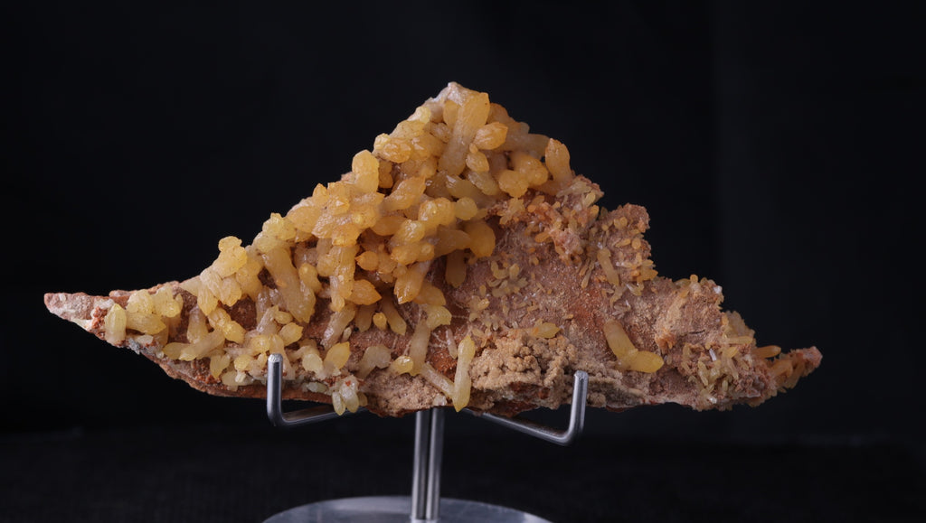 Mimetite on Dolomite