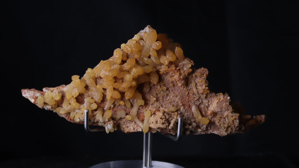 Mimetite on Dolomite