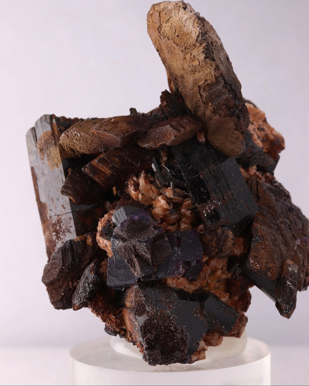 Siderite, Schorl, Fluorite ...