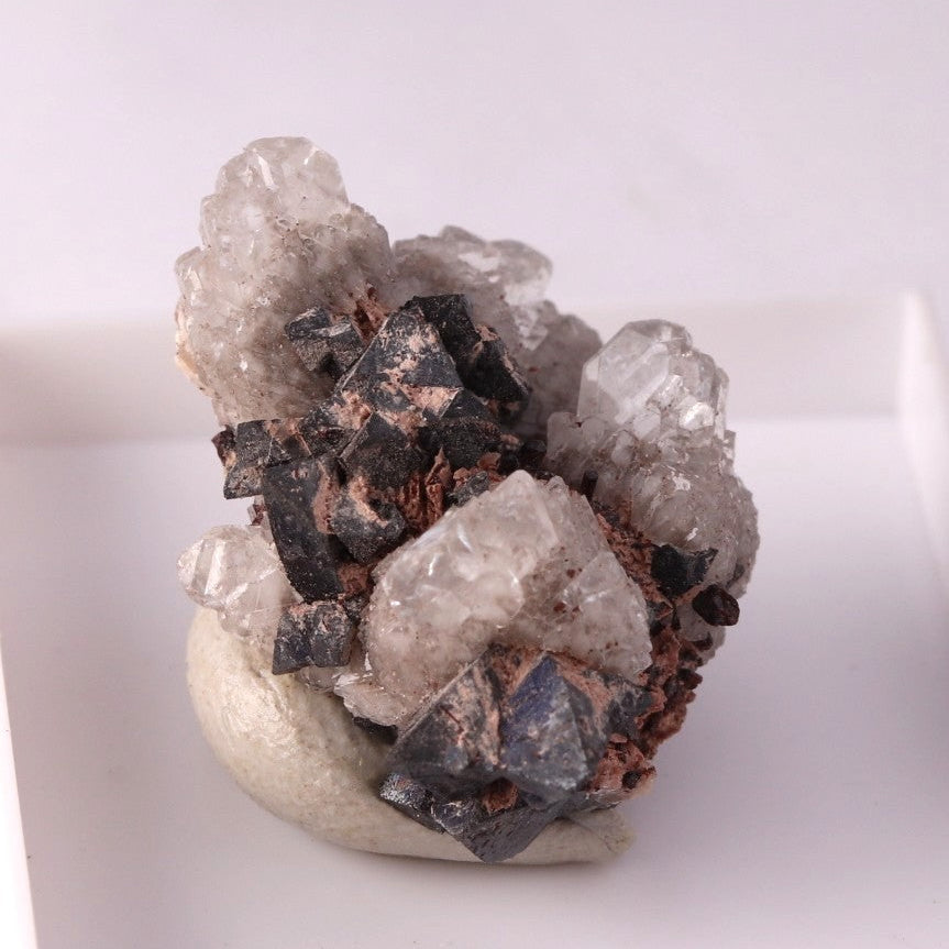 Hausmannite with Calcite