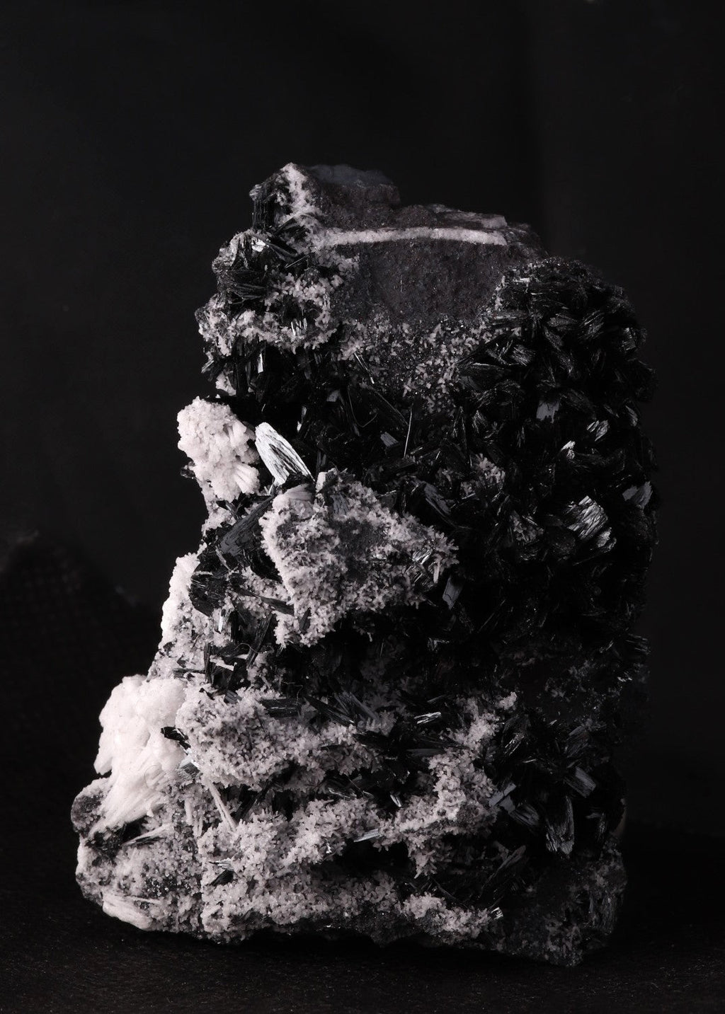 Manganite with Manganoan Calcite from N'Chwaning III, Kalahari Manganese Fields, South Africa