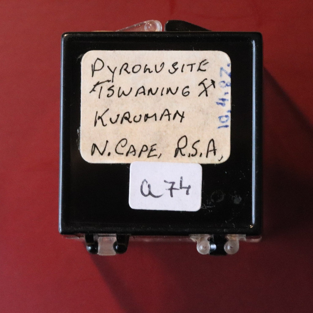 Label for Pyrolusite mineral specimen from N'Chwaning, Kalahari Manganese Fields, South Africa