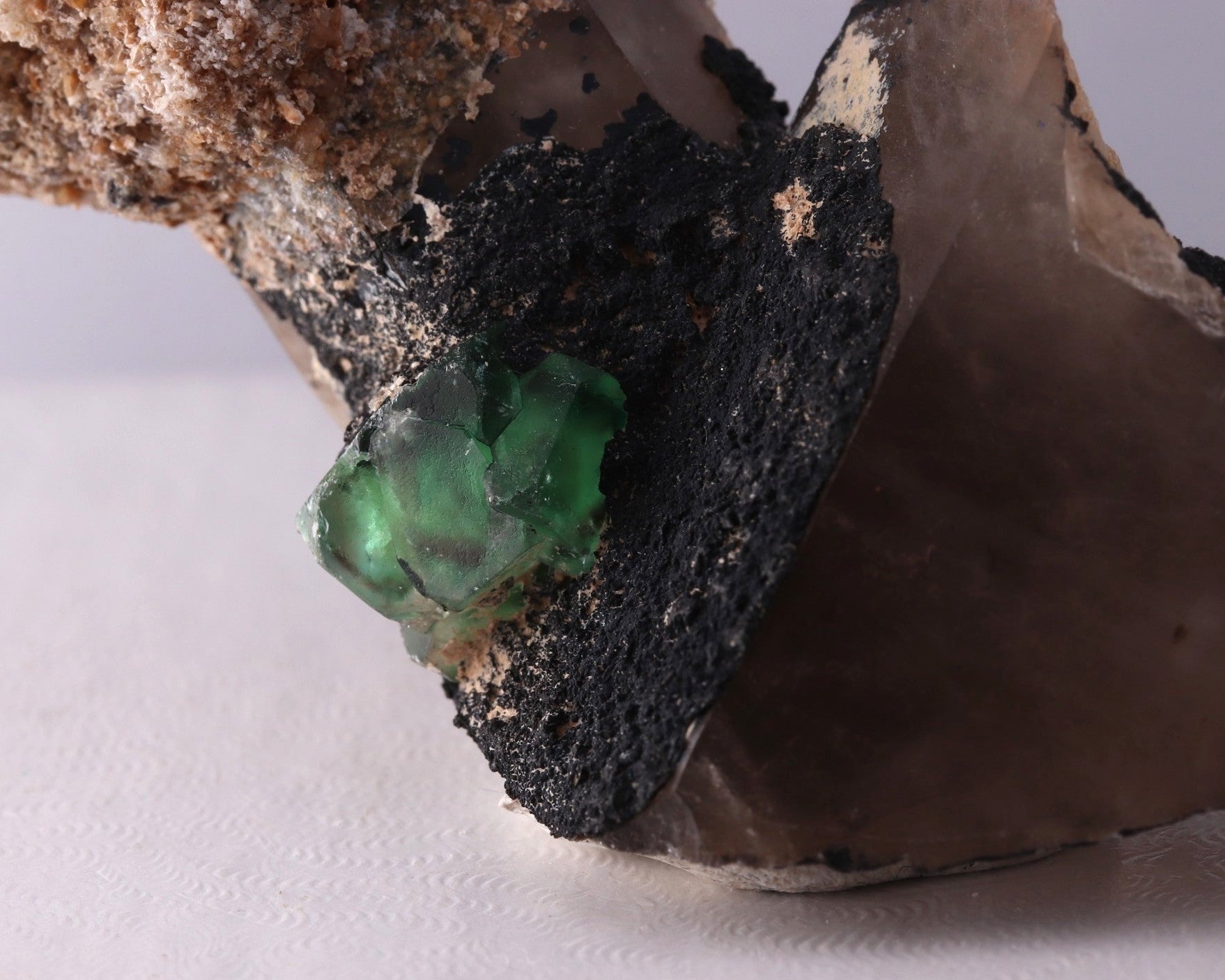 Fluorite, Quartz & Hyalite
