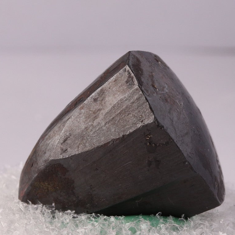 Hematite from Postmasburg, South Africa. Side view. 