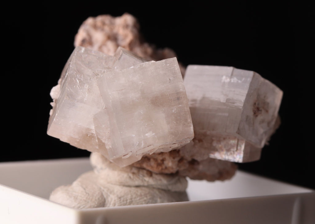 Hydroxyapophyllite