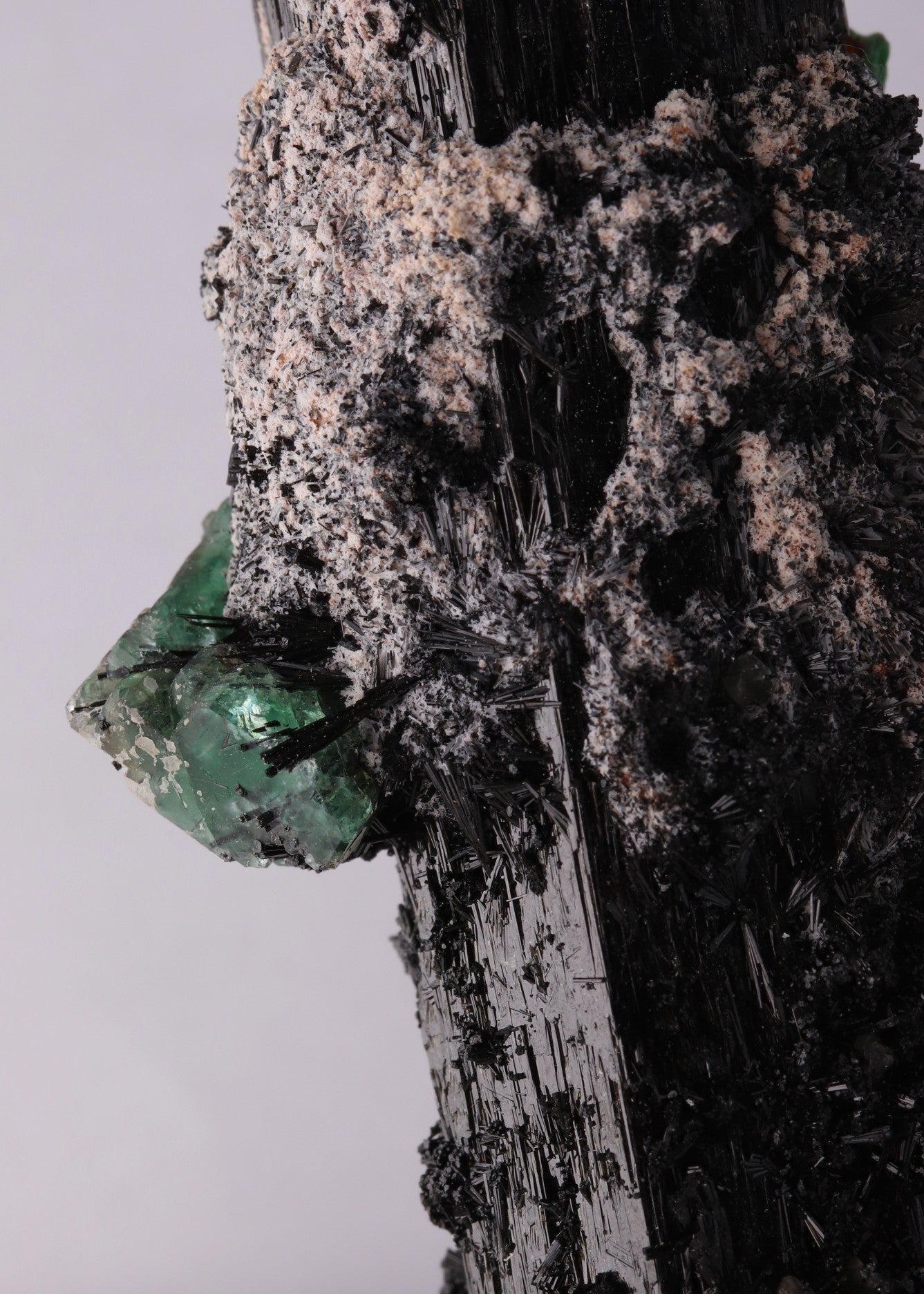 Schorl, Metazeunerite & ...