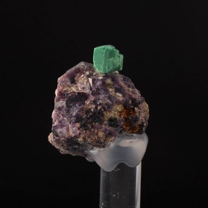 Nice little Metazeunerite cube.
