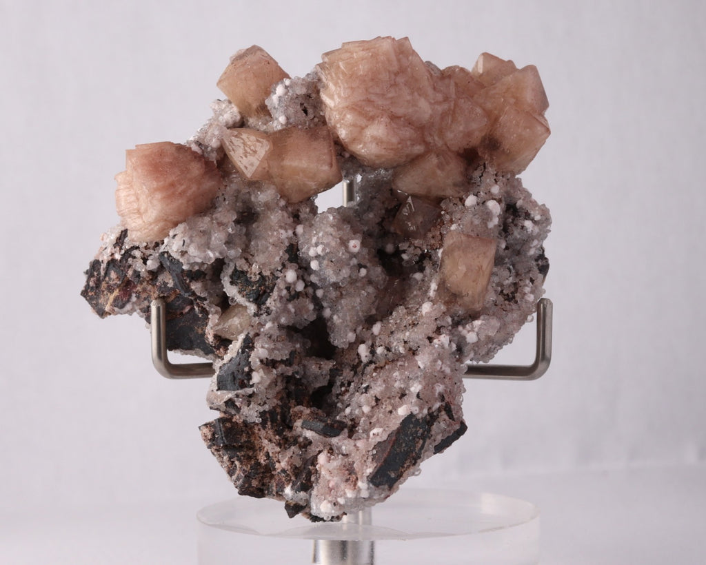Olmiite with Calcite