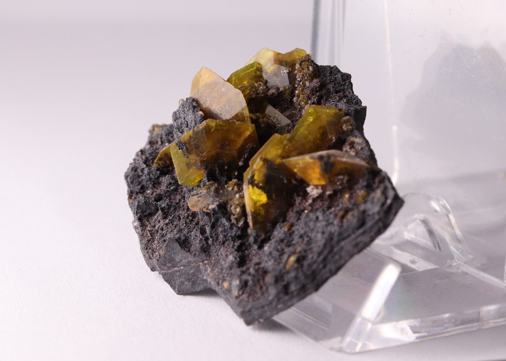 Sturmanite crystals on matrix side view from KMF (Kalahari Manganese Field), South Africa.