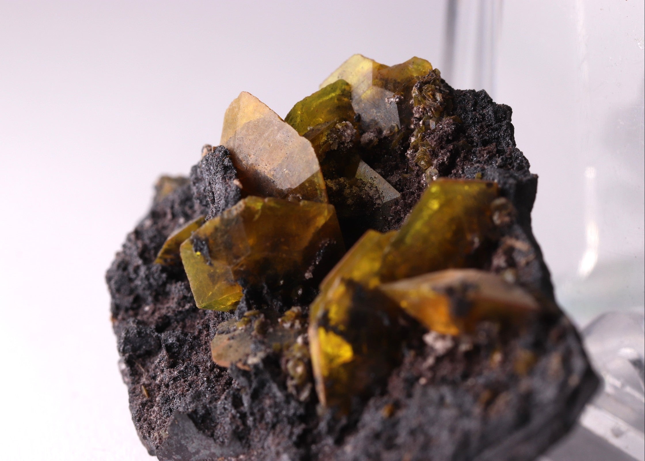 Sturmanite crystals on matrix close-up close-up side view from KMF (Kalahari Manganese Field), South Africa.